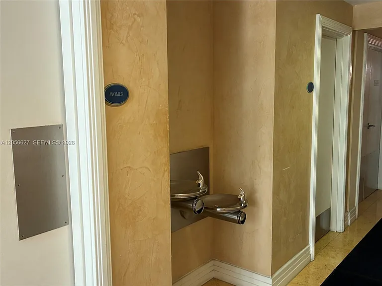 6917 Collins Ave #1207 — Photo 21
