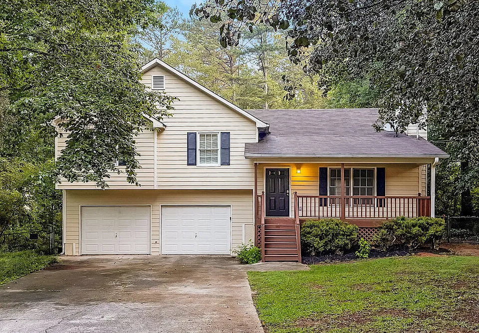 140 Loxley Ct