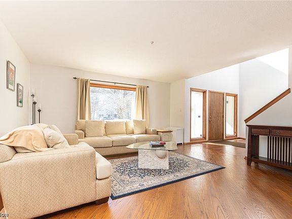 3rd image of 4039 Orangewood Dr