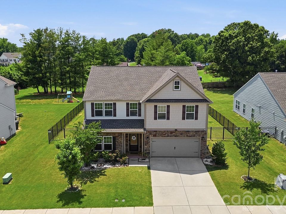 1st image of 2018 Creeks Landing Dr