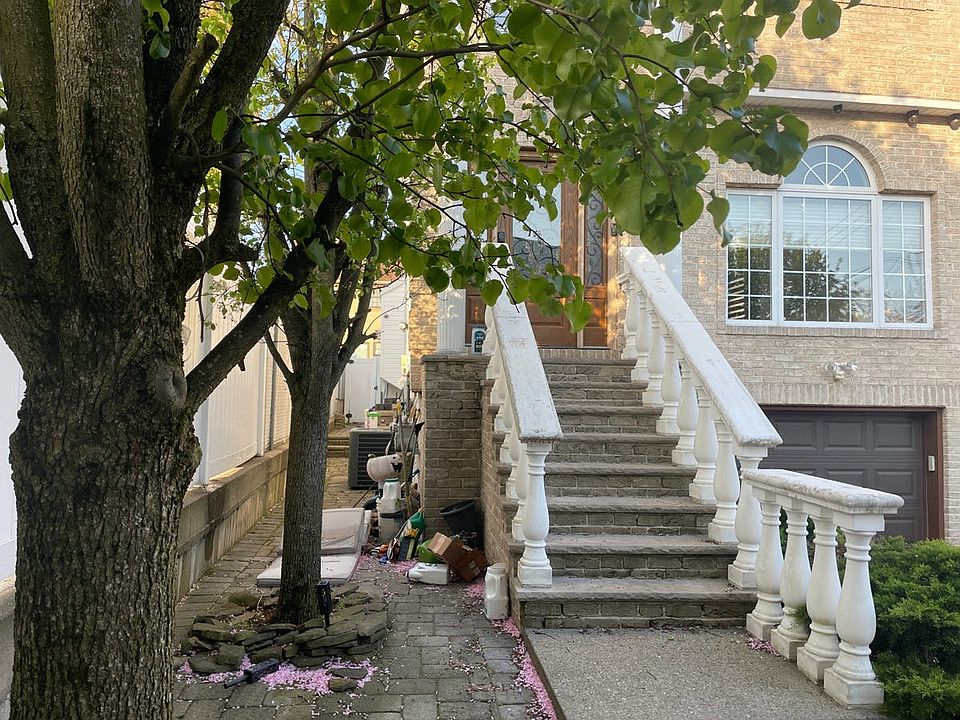 1st image of 30 Simon Ct