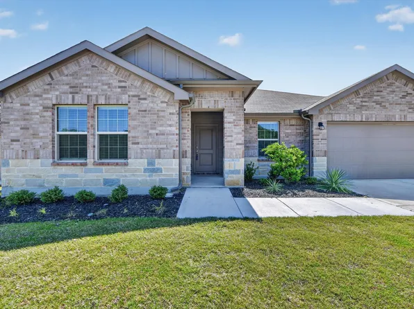 305 Sadie Ln, Burleson, TX 76028