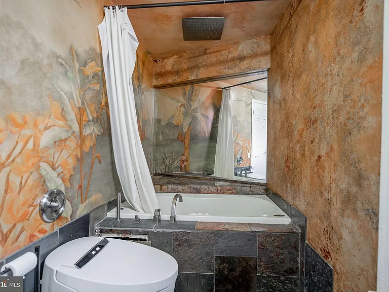 7317 Castleberg Ct — Photo 21