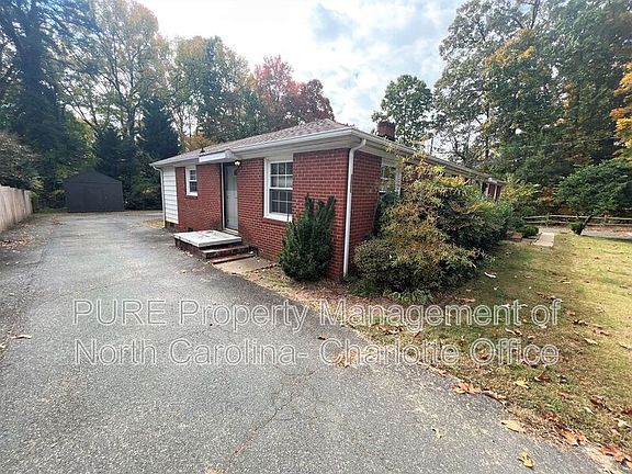 4th image of 5735 Oak Dr