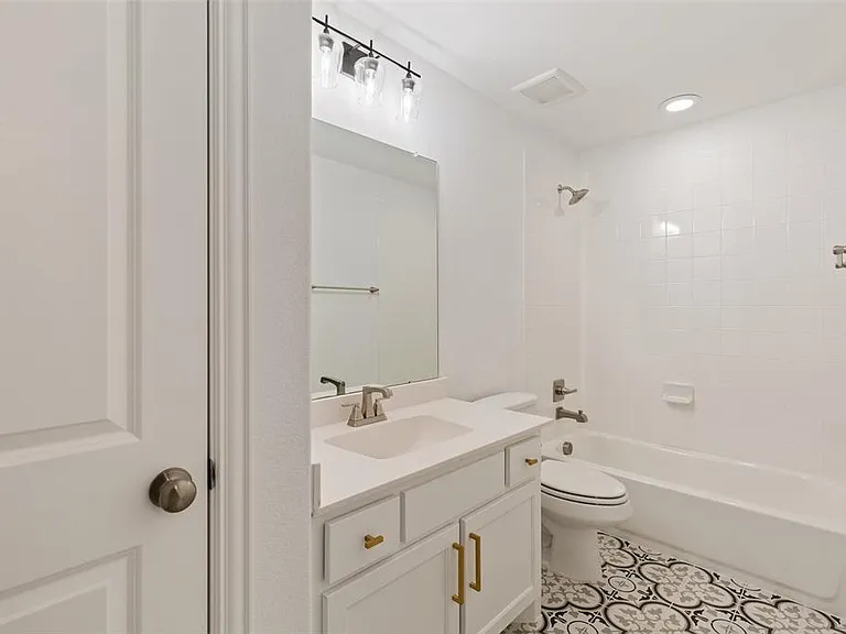 2380 Rainforest Dr — Photo 36