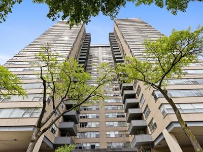 6301 N Sheridan Rd APT 10F, Chicago, IL, 60660