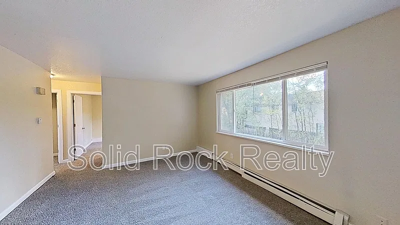 3 bed, 1.0 bath, 1000 sqft, $1,150 — Photo 4