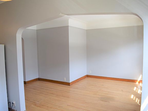 5th image of 2720 E 38th St APT 1