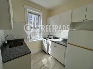 27 Park Dr APT 24, Boston, MA 02215