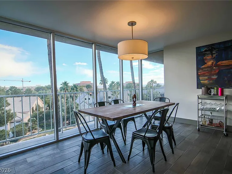 3111 Bel Air Dr #4B — Photo 4
