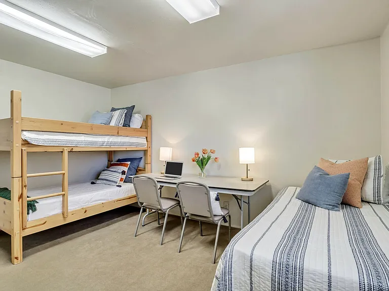 Bountiful Court Apartments