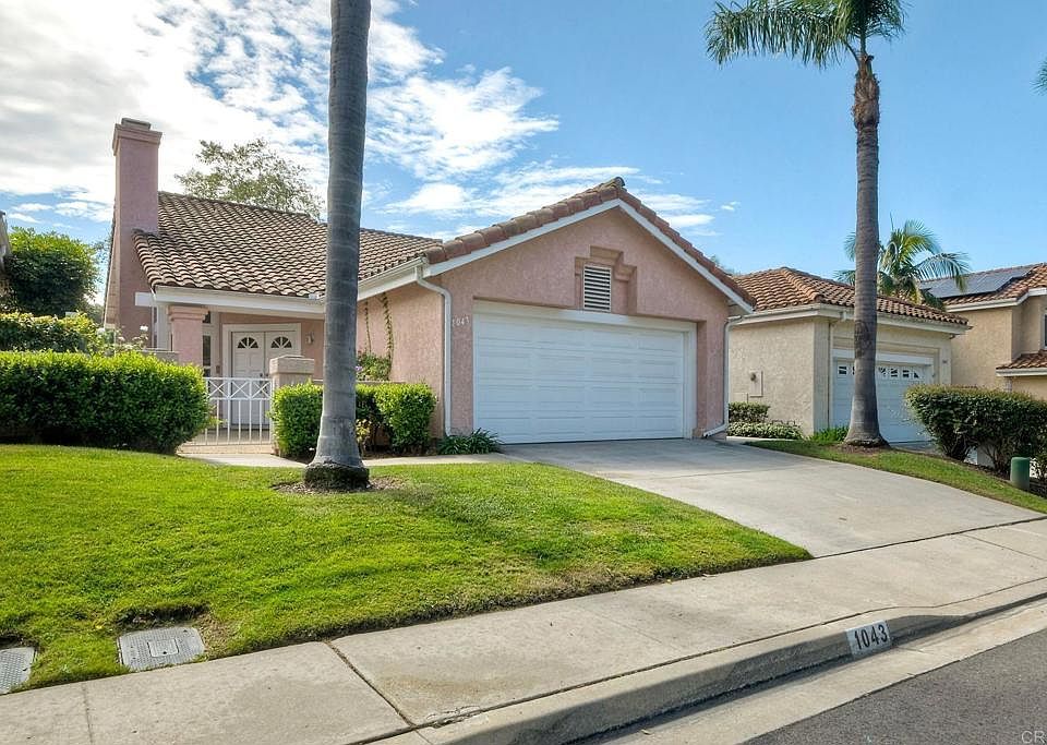 1st image of 1043 Cordoba Way