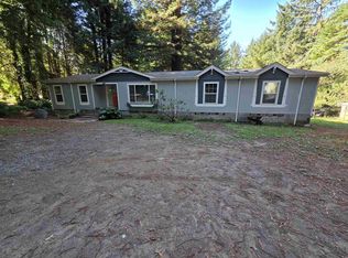 901 Elk Creek Rd, Crescent City, CA 95531