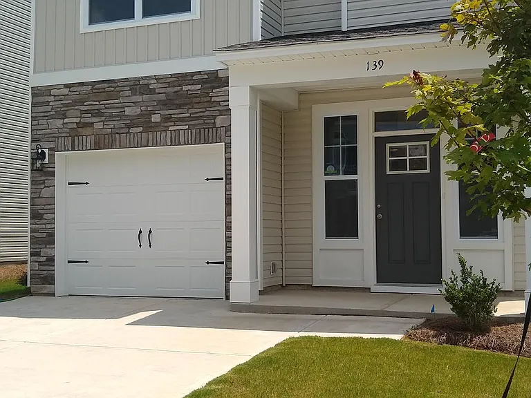 139 Wisley Garden Dr — Photo 1
