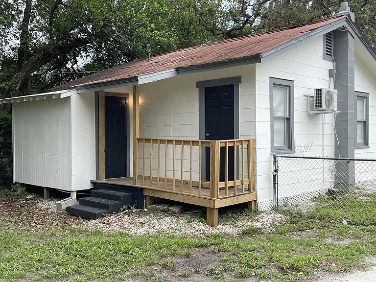 10005 N Arden Ave #A — Photo 16
