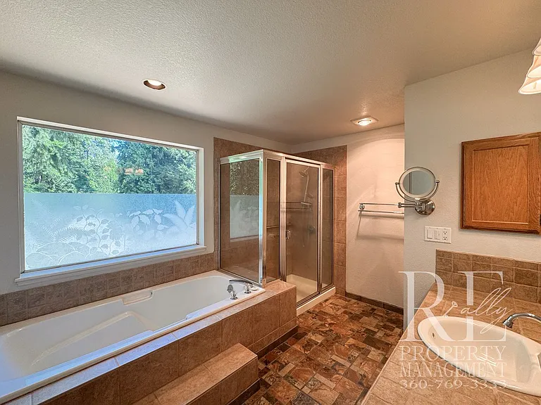 4618 NW Bernard St — Photo 42