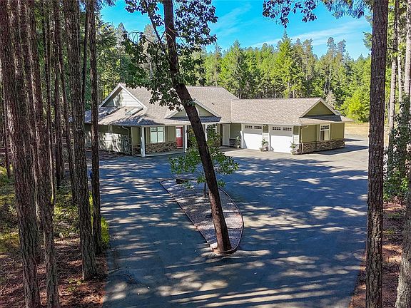 3rd image of 900 Rivers Edge Dr