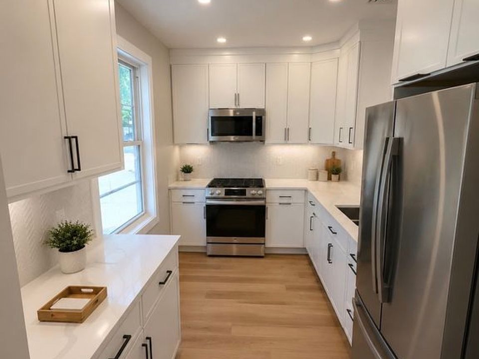 1st image of 197 Lafayette St #1
