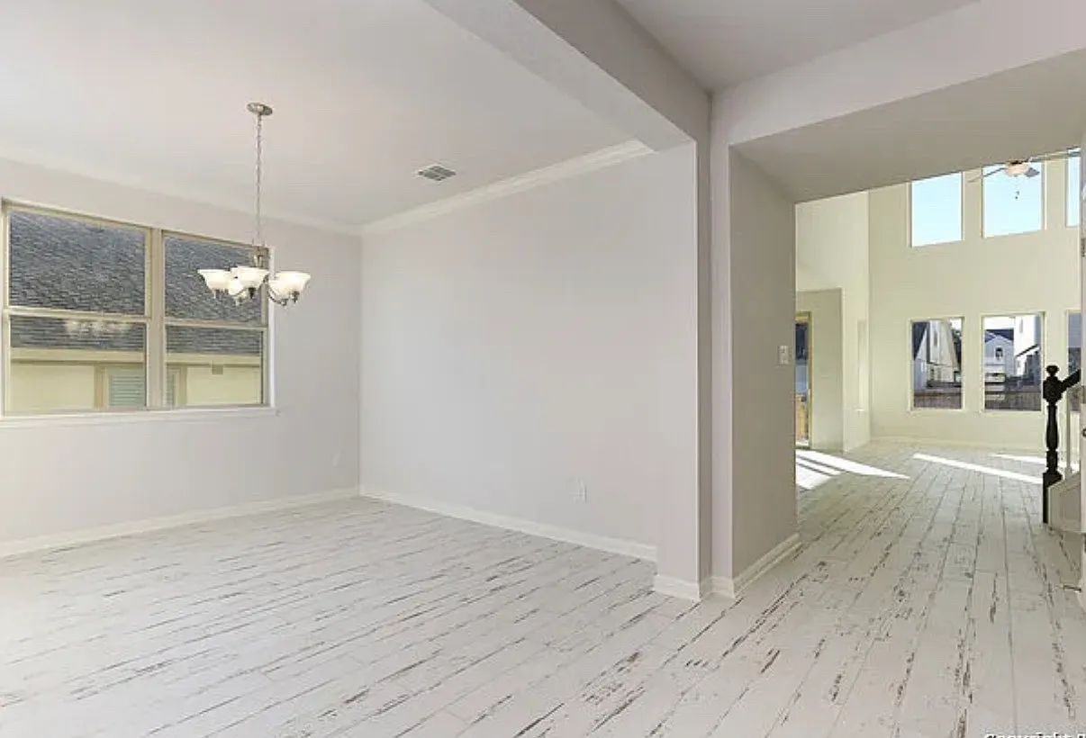 4 bed, 3.5 bath, 3153 sqft, $2,900 — Photo 4