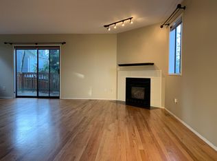 9427 25th Ave NE, Seattle, WA 98115