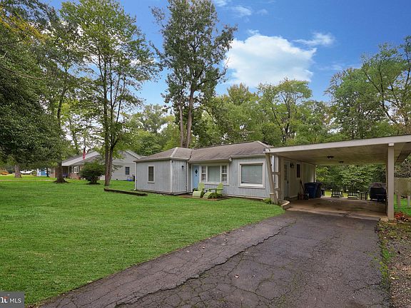 2nd image of 7717 Frances Dr