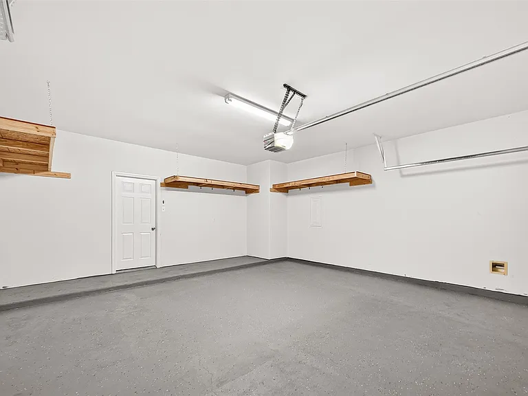 11 Nestlewood Pl — Photo 37