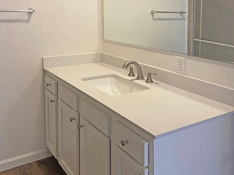 10511 Lexington St — Photo 2
