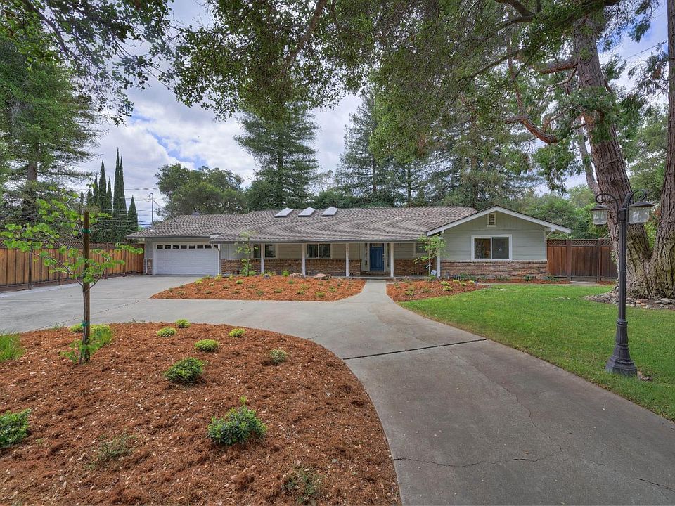 1st image of 18920 Sunnybrook Ct