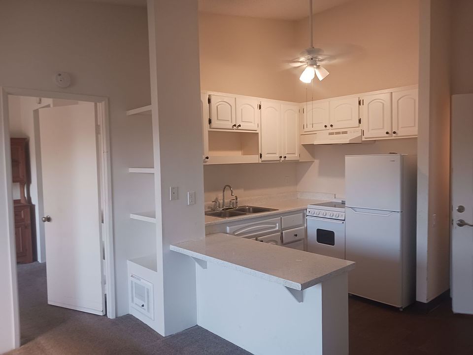 1st image of 3090 Jefferson St #2I