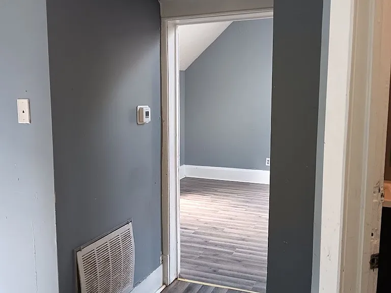 945 Lincolncway East Hwy — Photo 3