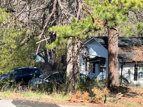 417 E Florida Ave, Bessemer City, NC 28016