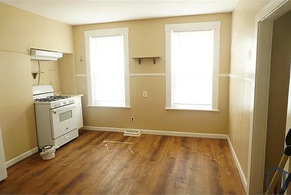 161 Belmont St #1 — Photo 10