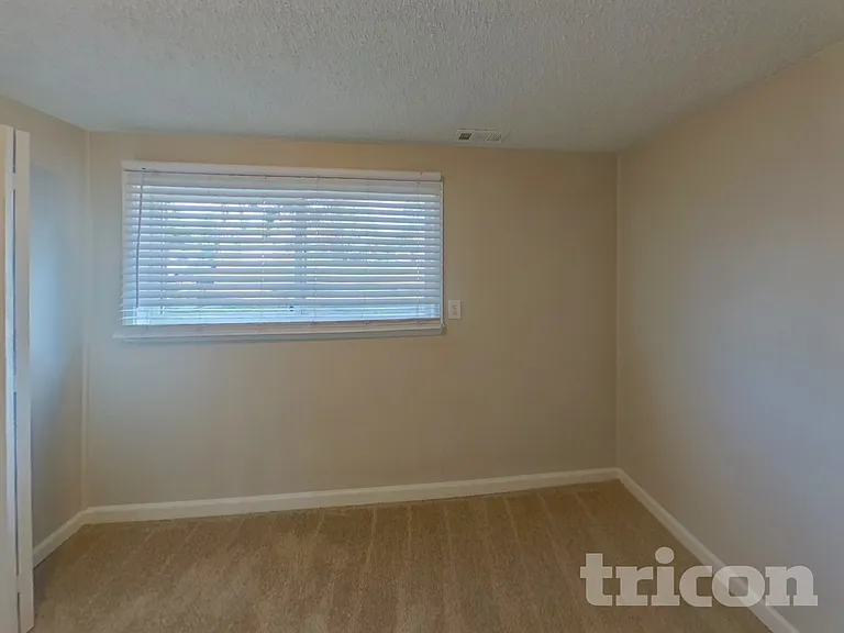 6910 Fielding Cir — Photo 6
