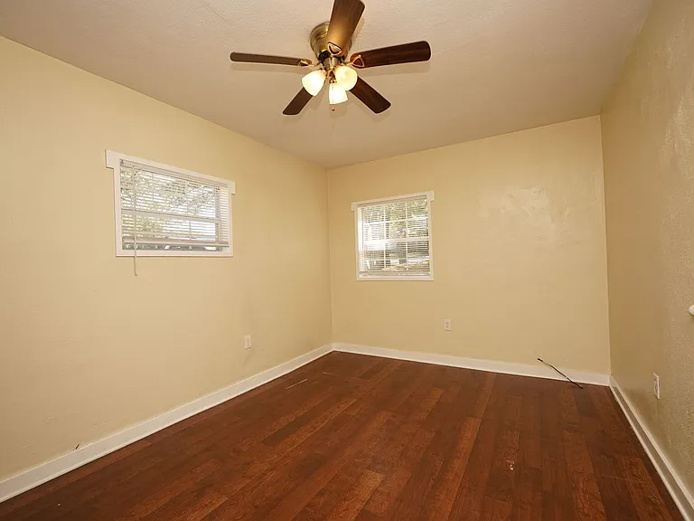 503B McKinney St — Photo 16