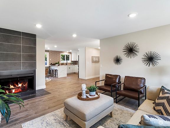 4th image of 19608 14th Avenue NW