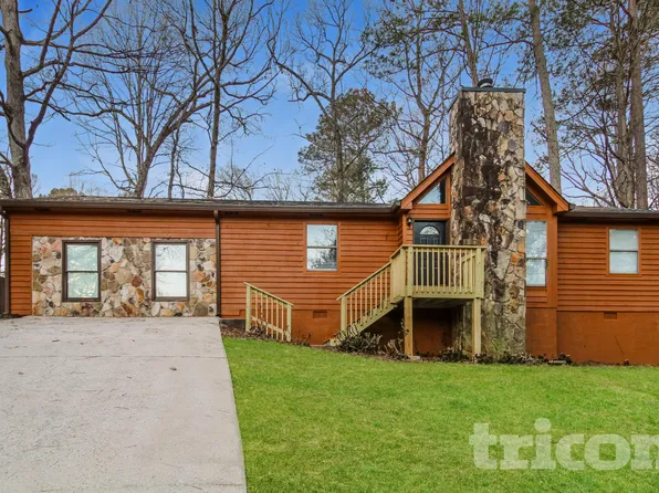 4251 Cary Dr, Snellville, GA 30039