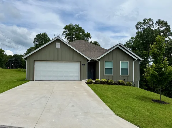 1 Northampton Dr, Bella Vista, AR 72714