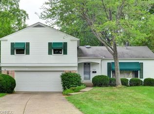 30418 Crestview Dr, Bay Village, OH