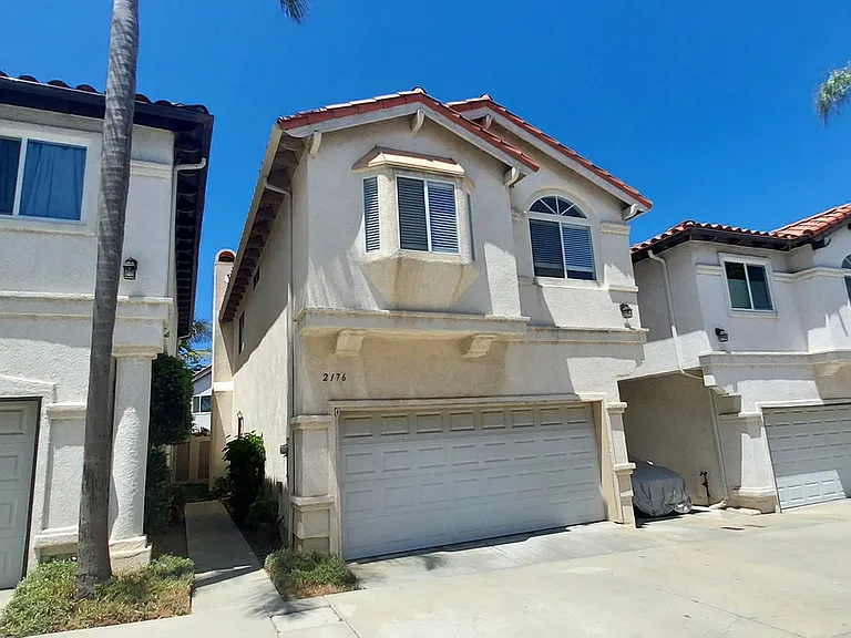 2176 El Dorado St — Photo 1
