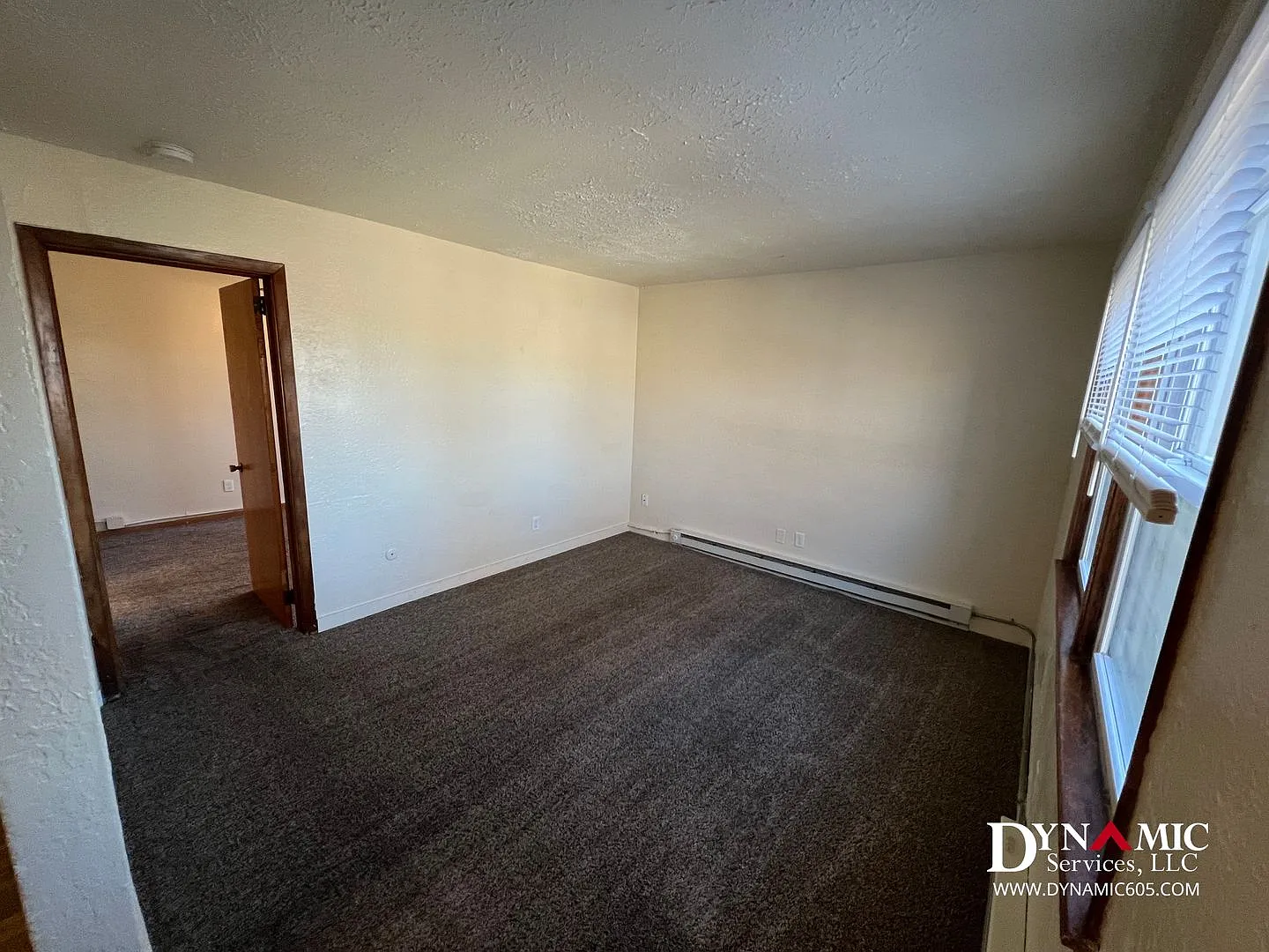 Upper Level 1 Bedroom, 1 Bathroom Apartment - Tenant Pays Electric Only — Photo 3