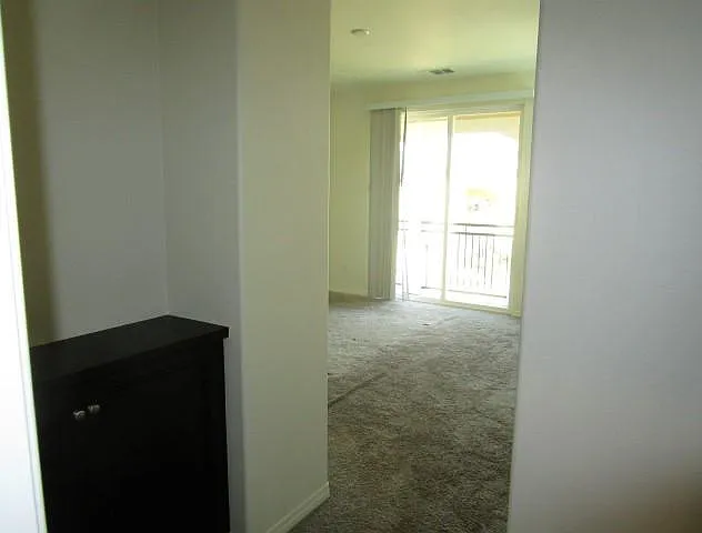 28750 Calle De La Paz Dr — Photo 9