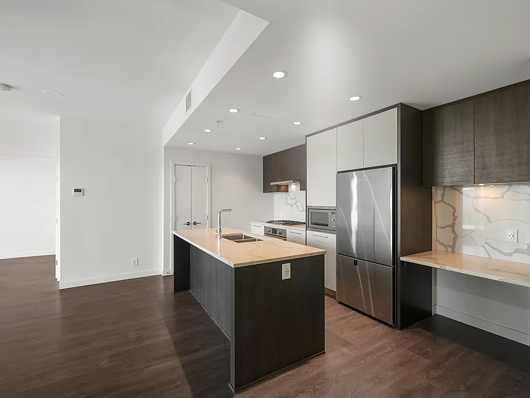 567 Clarke Rd #39XX — Photo 4