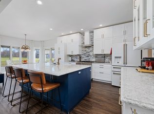 1806 N Dewey St, Auburn, IN 46706