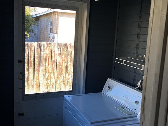 5th image of 4554 Wilson Ave