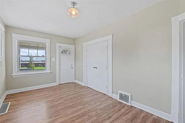Unit Photo - 3316 Caroline St