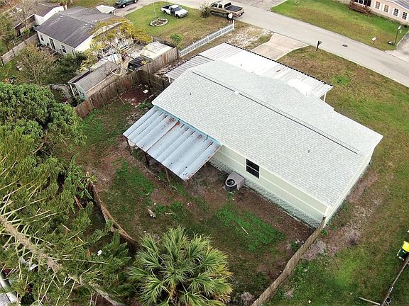 2nd image of 330 Laroche Ct