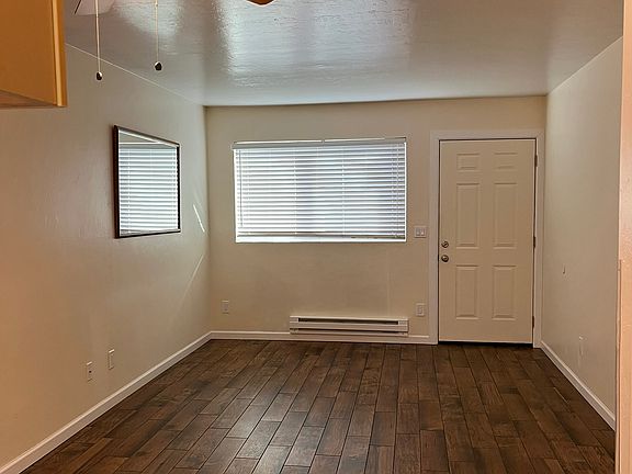 2nd image of 828 Lincoln Ave APT 3