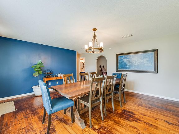 5th image of 1330 Blueberry Ln