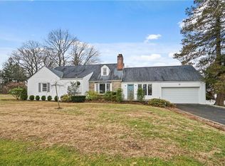 24 Mayfair Way, White Plains, NY 10603