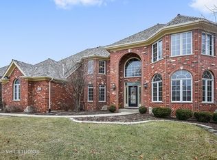 661 Ashton Ln, South Elgin, IL 60177